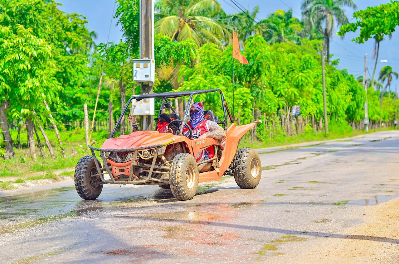 Viajeros y buggies en Punta Cana, foto 11