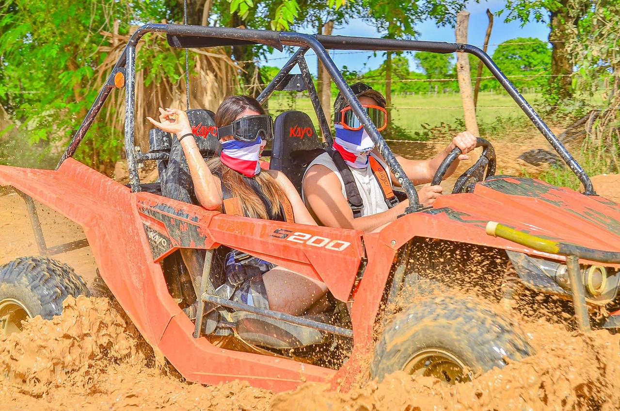 Viajeros y buggies en Punta Cana, foto 9